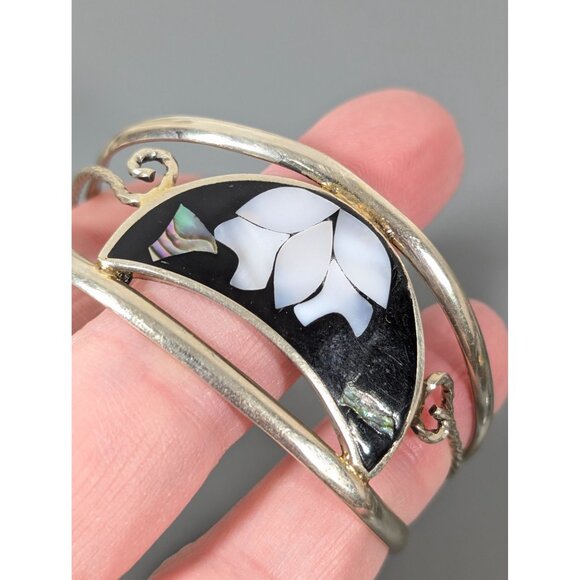 Alpaca Mexico Crescent Moon Shell Inlay Flower Cuff Bracelet Silver Tone 6" - Picture 8 of 10